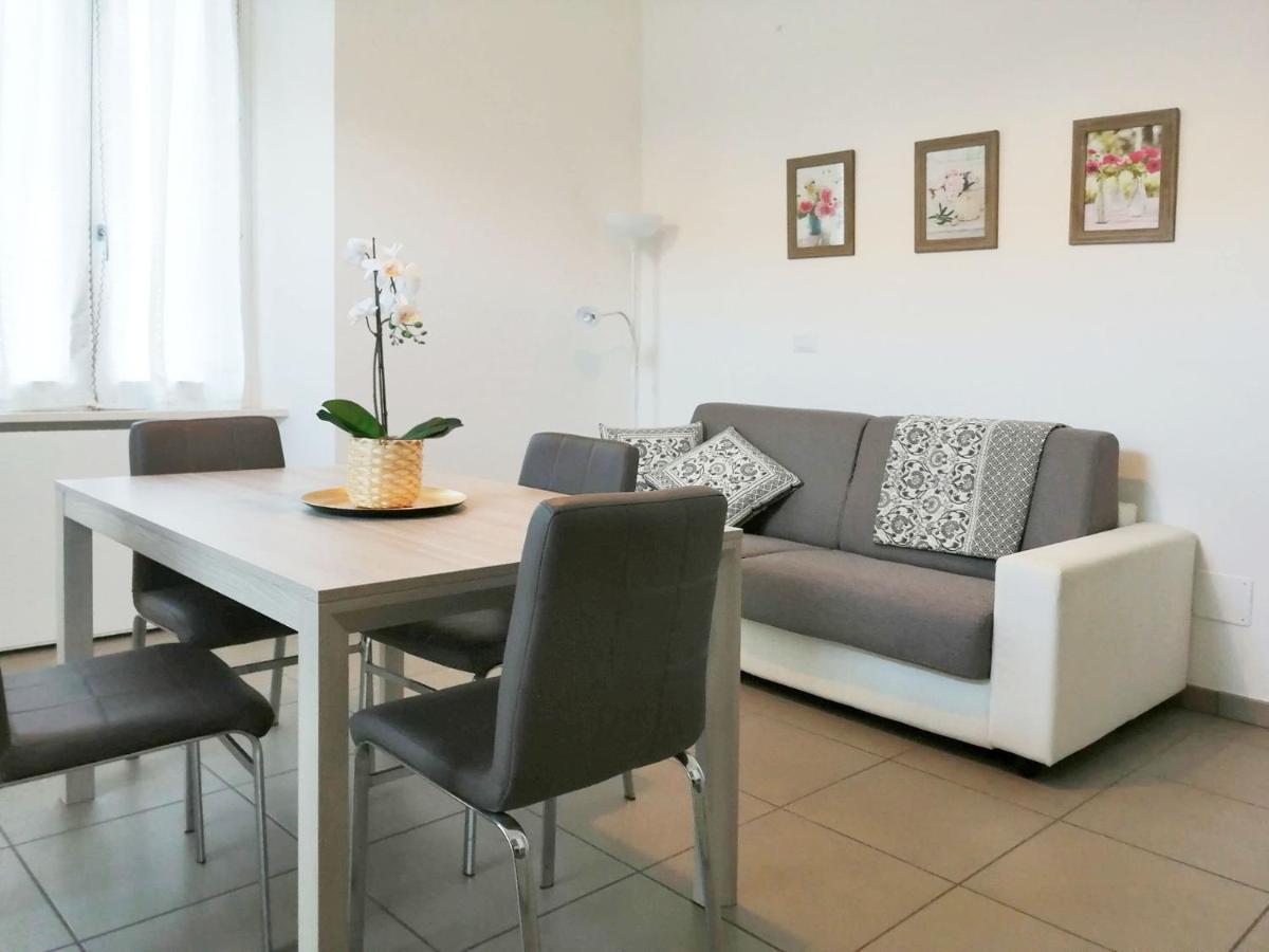 Appartamento Aida - Near The Center With Private Parking E Ac 코모 외부 사진