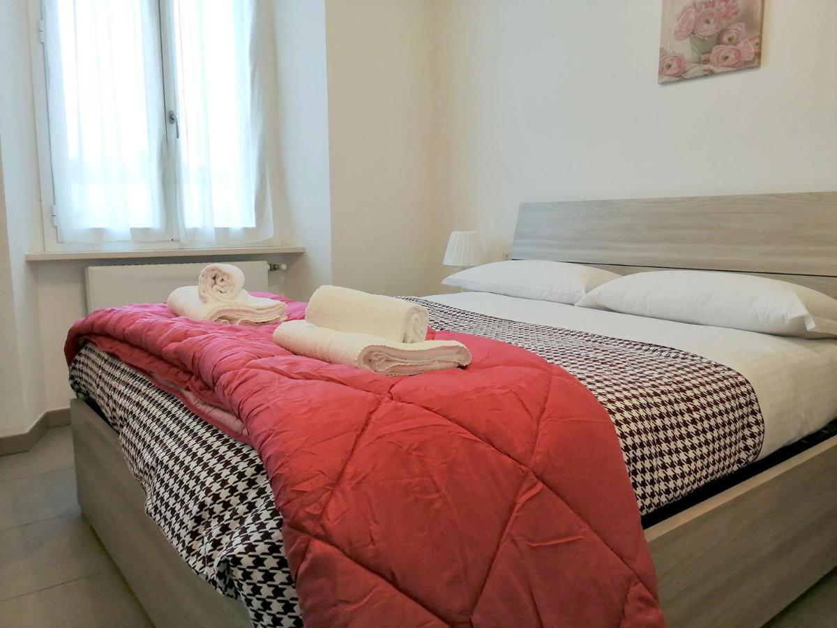 Appartamento Aida - Near The Center With Private Parking E Ac 코모 외부 사진